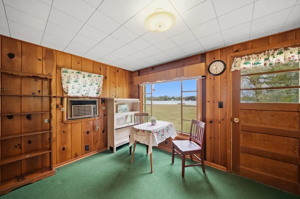 1196 Lakeview Drive Napoleon Township MI 49230