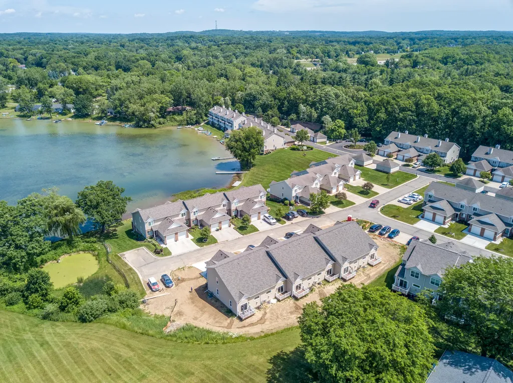 11306 Woodruff Lake Drive Brighton Township MI 48116