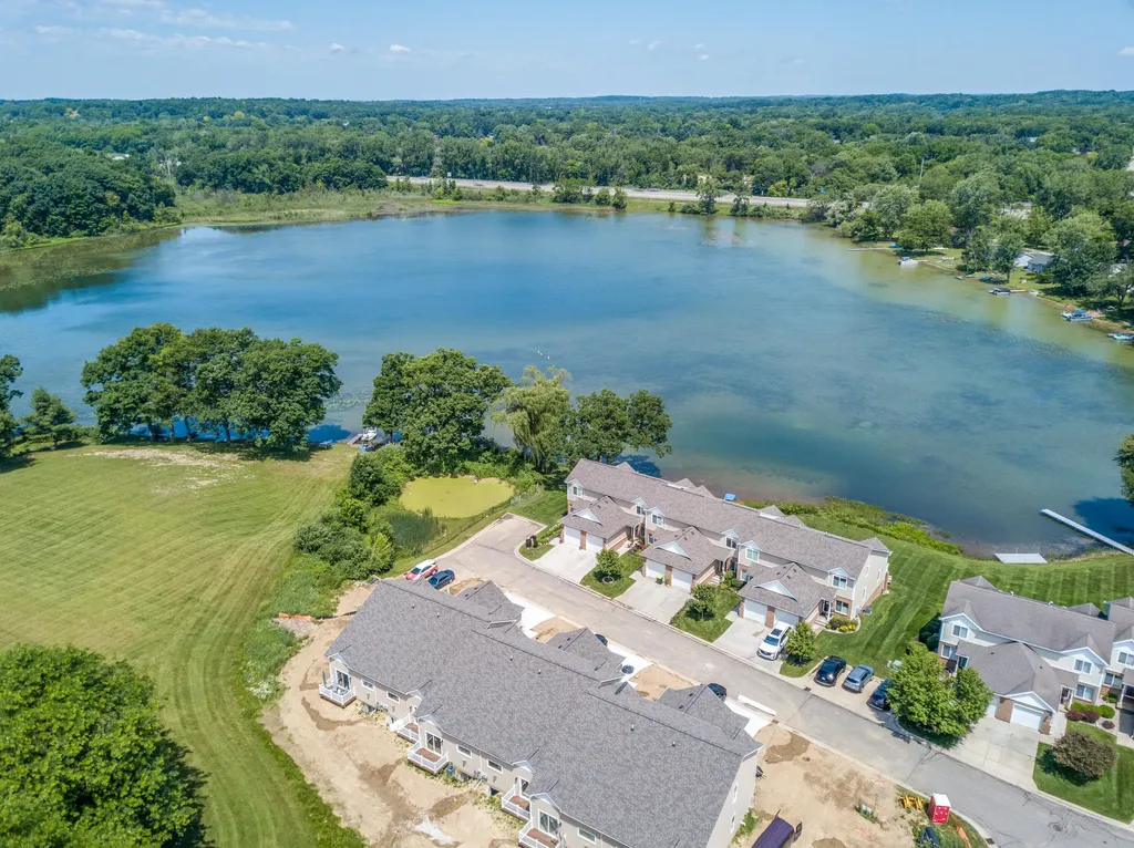 11306 Woodruff Lake Drive Brighton Township MI 48116