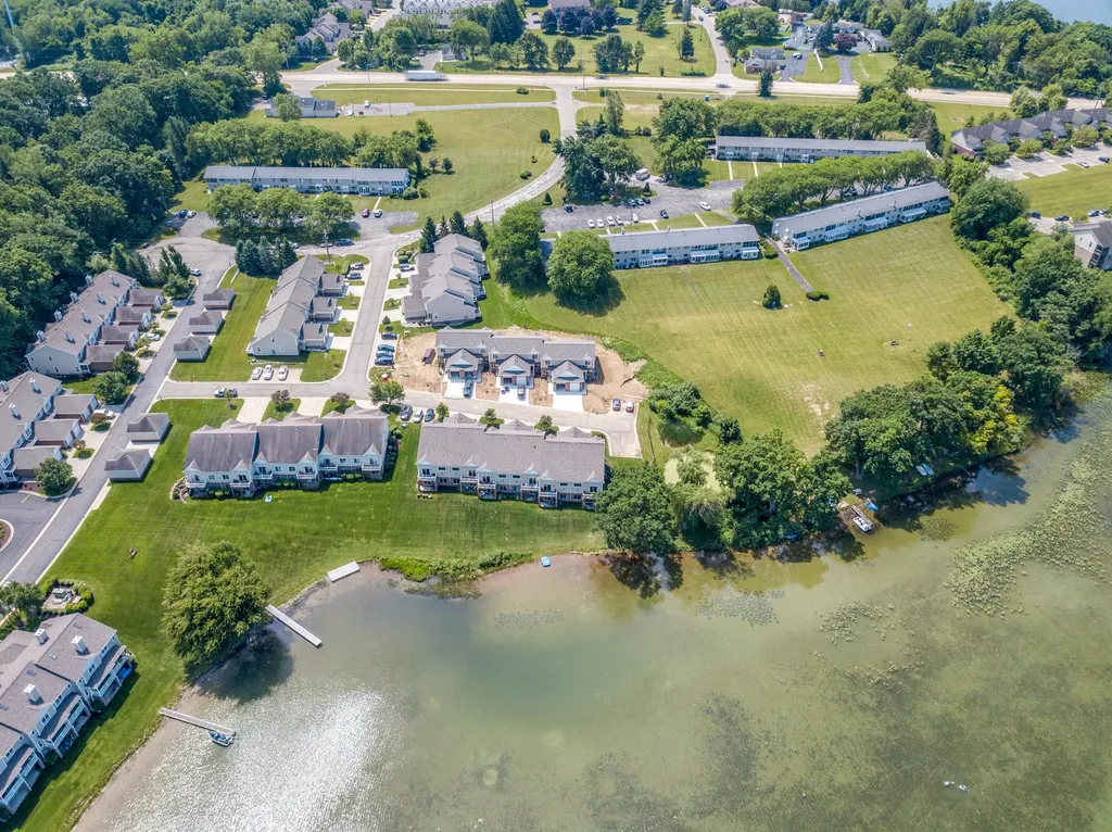11306 Woodruff Lake Drive Brighton Township MI 48116