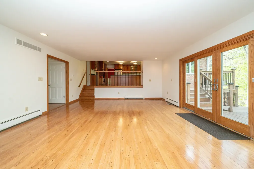 34150 Hunters Row Farmington Hills City MI 48331