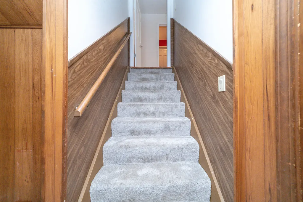 34150 Hunters Row Farmington Hills City MI 48331