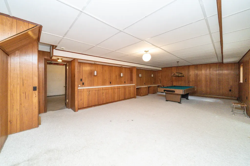 34150 Hunters Row Farmington Hills City MI 48331