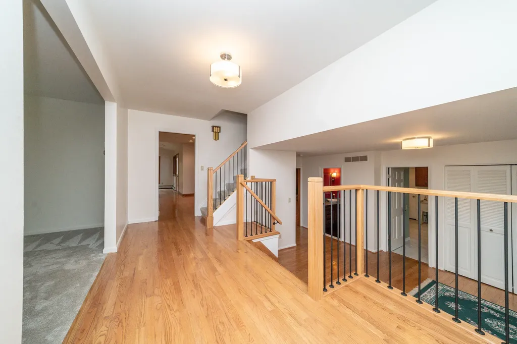 34150 Hunters Row Farmington Hills City MI 48331