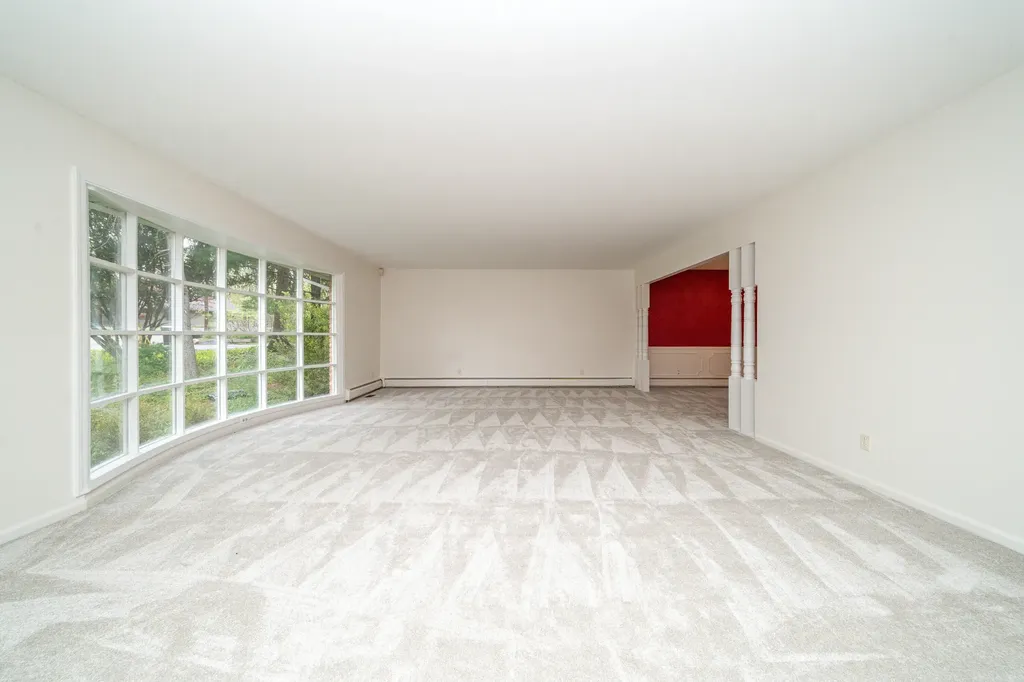 34150 Hunters Row Farmington Hills City MI 48331