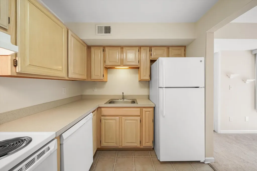 2201 S Huron Parkway Ann Arbor City MI 48104