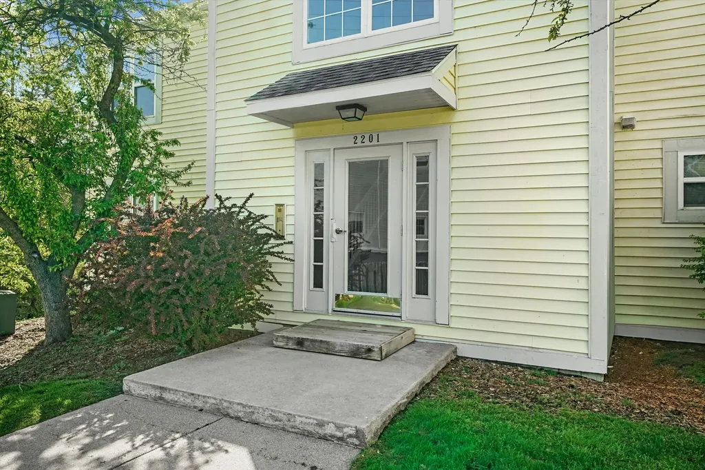 2201 S Huron Parkway Ann Arbor City MI 48104