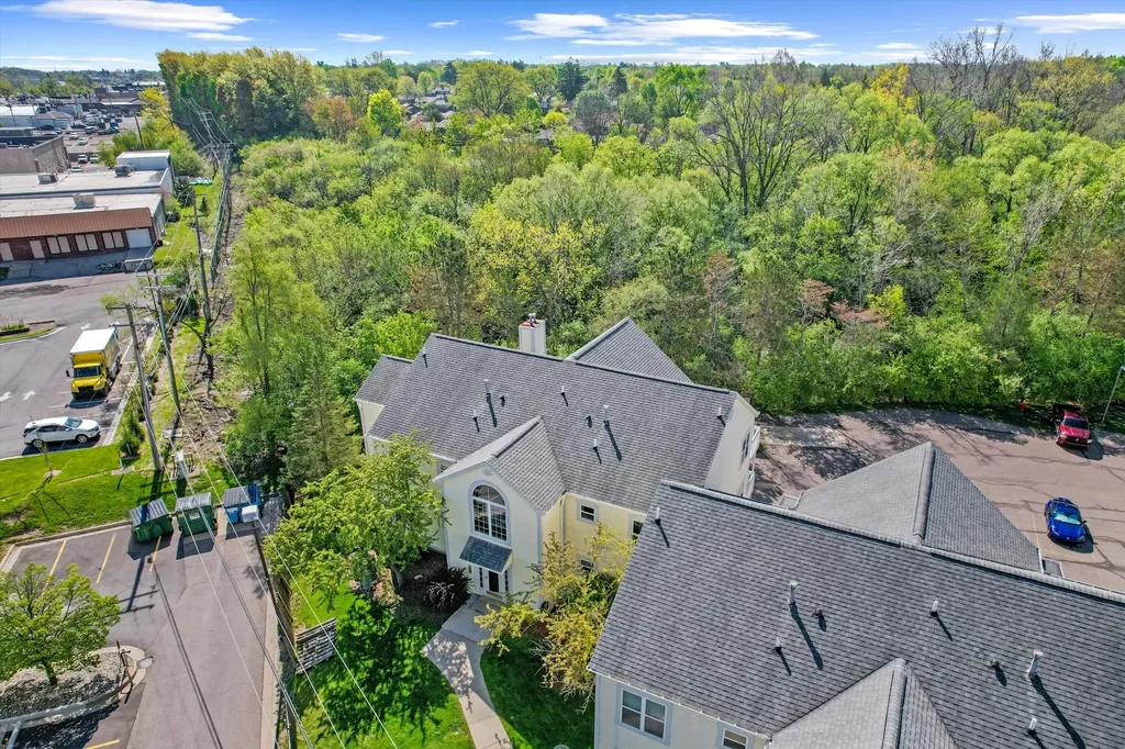 2201 S Huron Parkway Ann Arbor City MI 48104