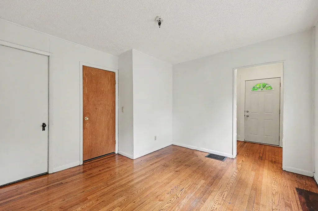 95 Oakwood Street Ypsilanti City MI 48197
