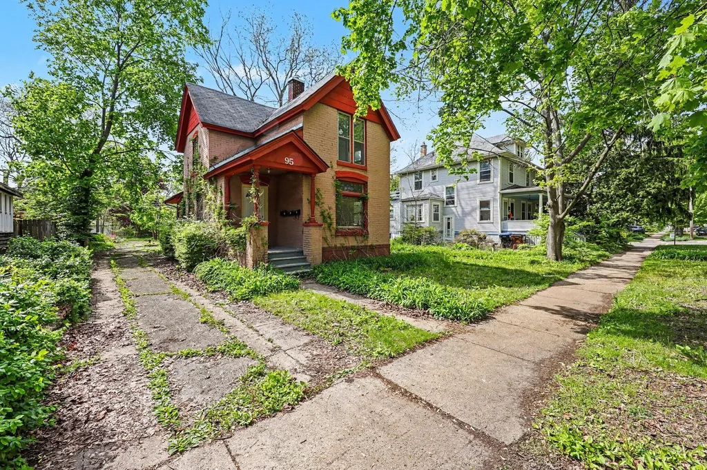 95 Oakwood Street Ypsilanti City MI 48197