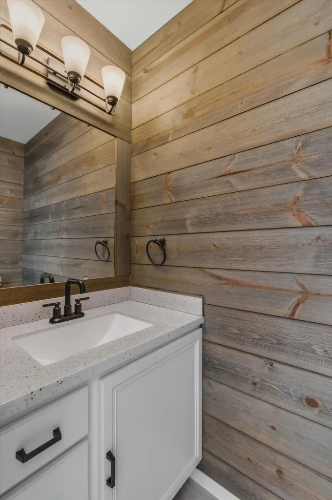 715 Skynob Drive Ann Arbor City MI 48105