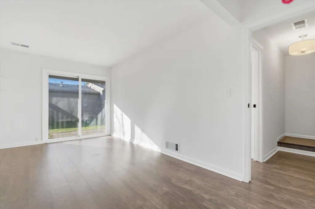 715 Skynob Drive Ann Arbor City MI 48105