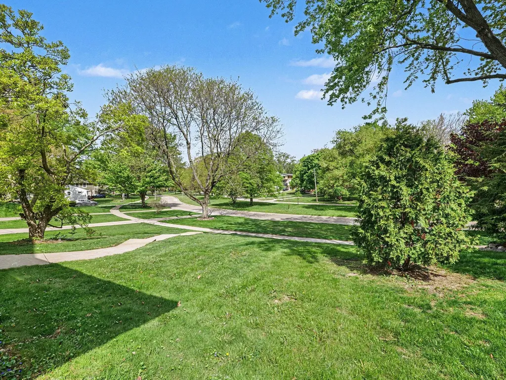 2928 Vinsetta Boulevard Royal Oak City MI 48073