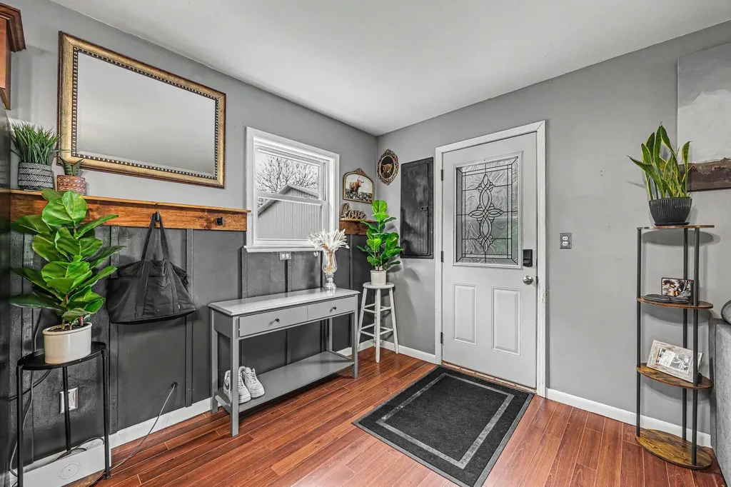 10085 Plank Road London Township MI 48159