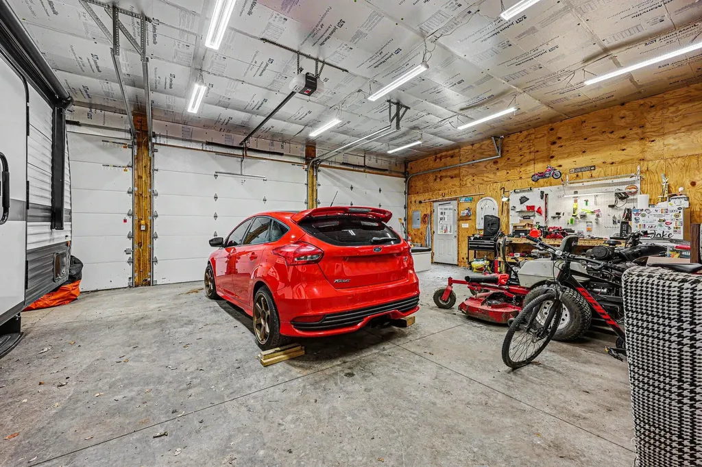10085 Plank Road London Township MI 48159