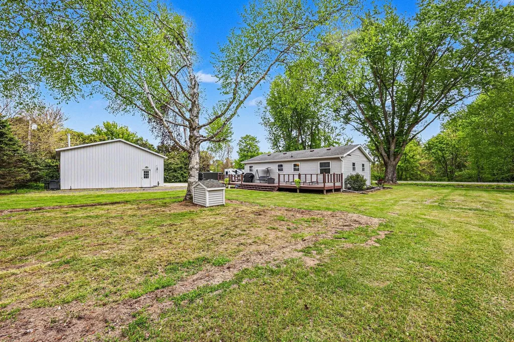 10085 Plank Road London Township MI 48159