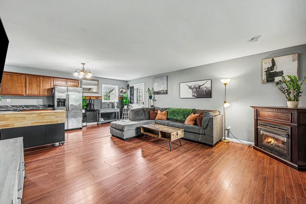 10085 Plank Road London Township MI 48159