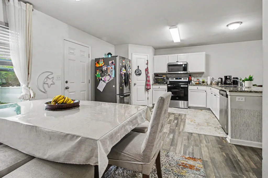 1646 Golfview Drive Superior Charter Township MI 48198