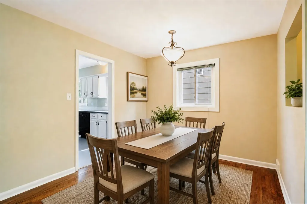 23870 Beacon Drive Farmington Hills City MI 48336