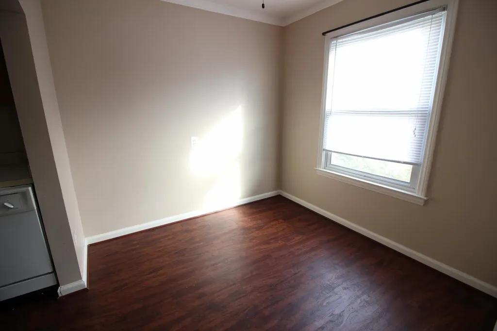 23833 Normandy Avenue Eastpointe City MI 48021