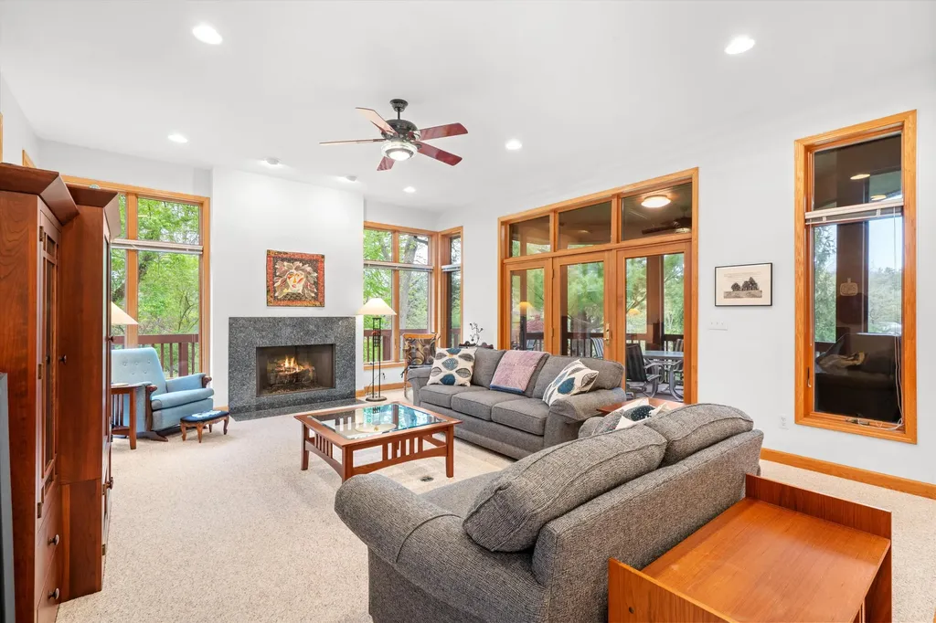 445 Huntington Drive Ann Arbor Charter Township MI 48104