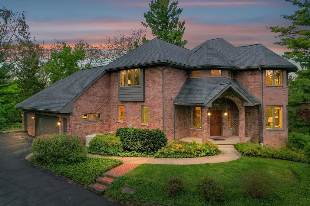 445 Huntington Drive Ann Arbor Charter Township MI 48104