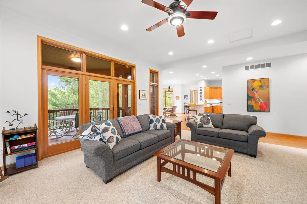 445 Huntington Drive Ann Arbor Charter Township MI 48104