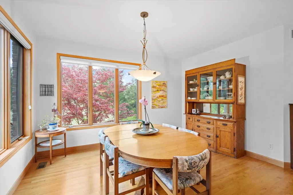 445 Huntington Drive Ann Arbor Charter Township MI 48104