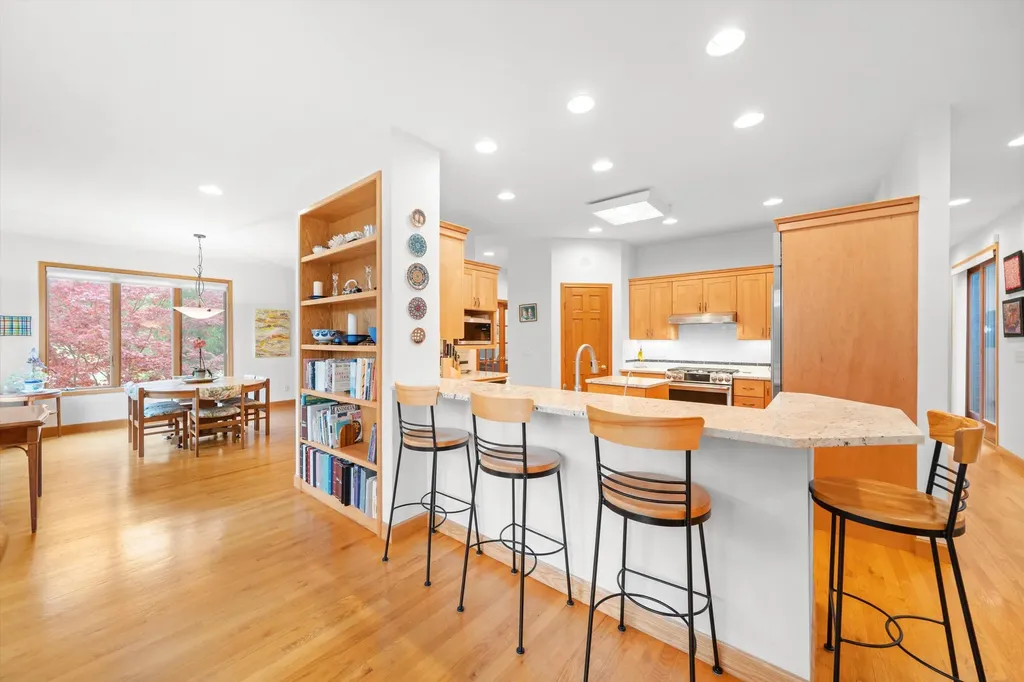 445 Huntington Drive Ann Arbor Charter Township MI 48104