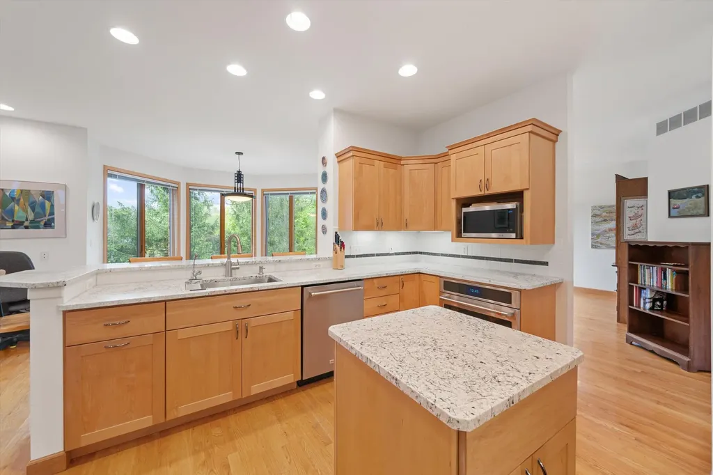445 Huntington Drive Ann Arbor Charter Township MI 48104