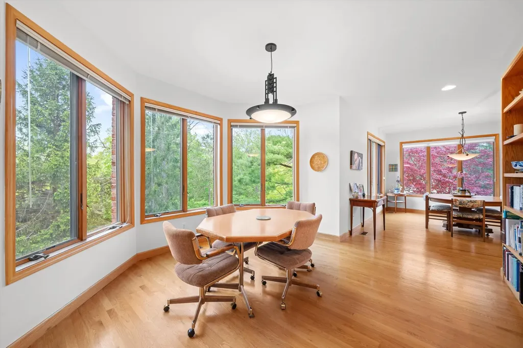 445 Huntington Drive Ann Arbor Charter Township MI 48104