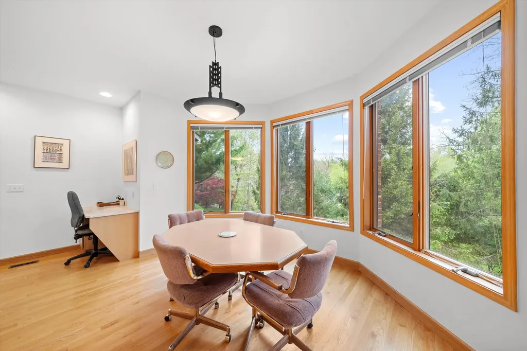 445 Huntington Drive Ann Arbor Charter Township MI 48104
