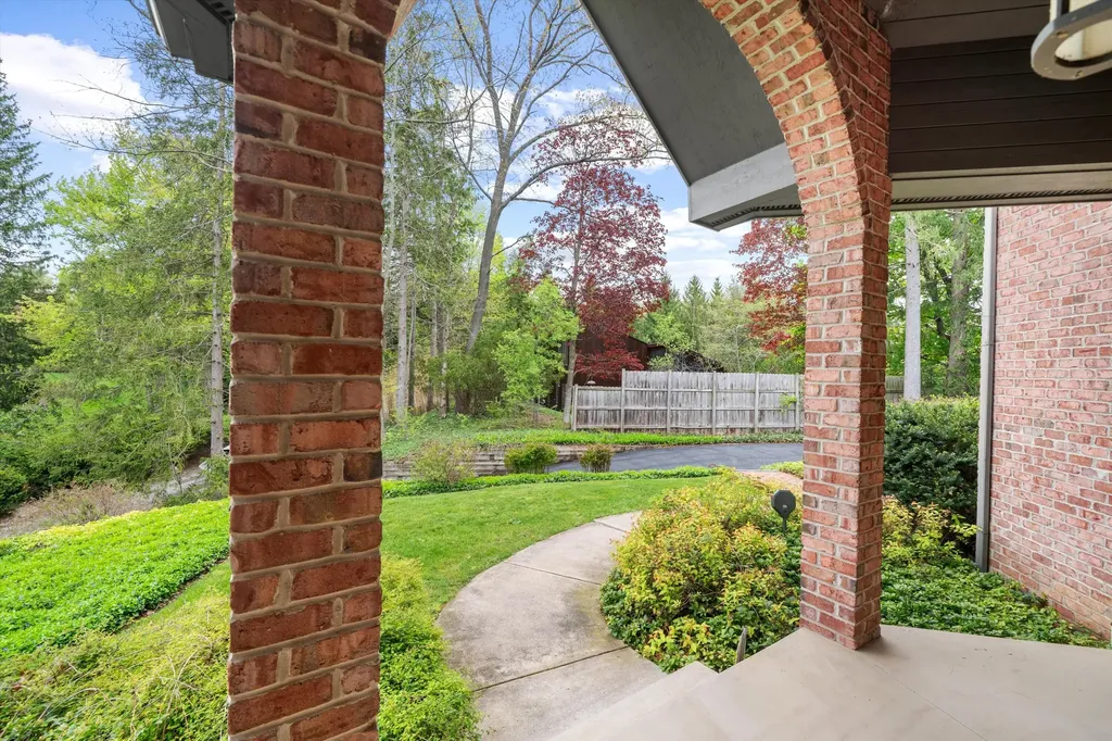 445 Huntington Drive Ann Arbor Charter Township MI 48104