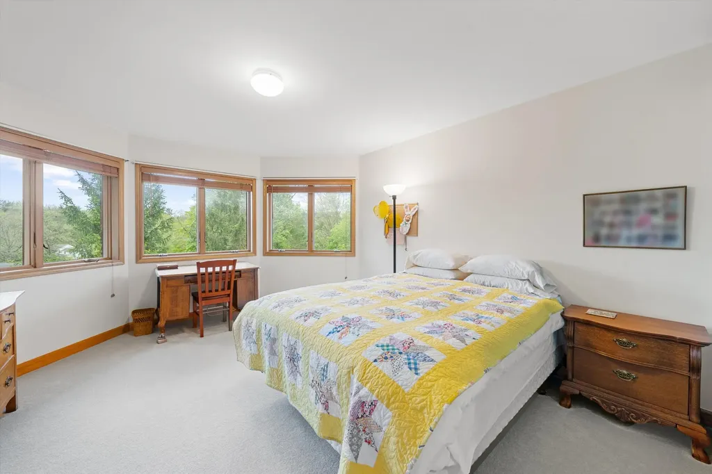 445 Huntington Drive Ann Arbor Charter Township MI 48104