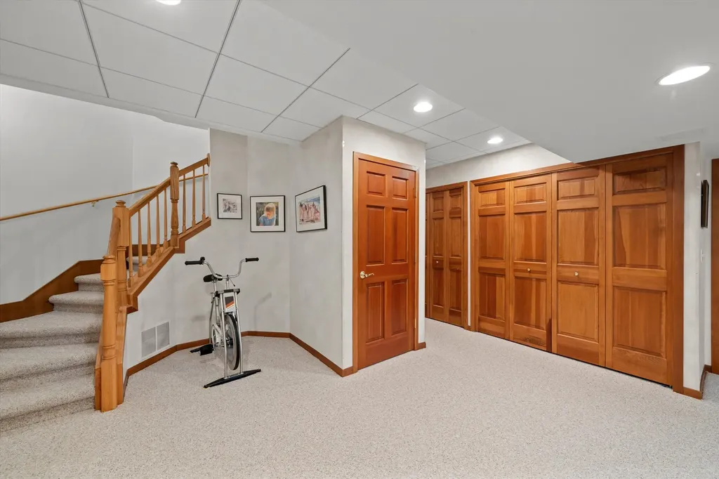 445 Huntington Drive Ann Arbor Charter Township MI 48104