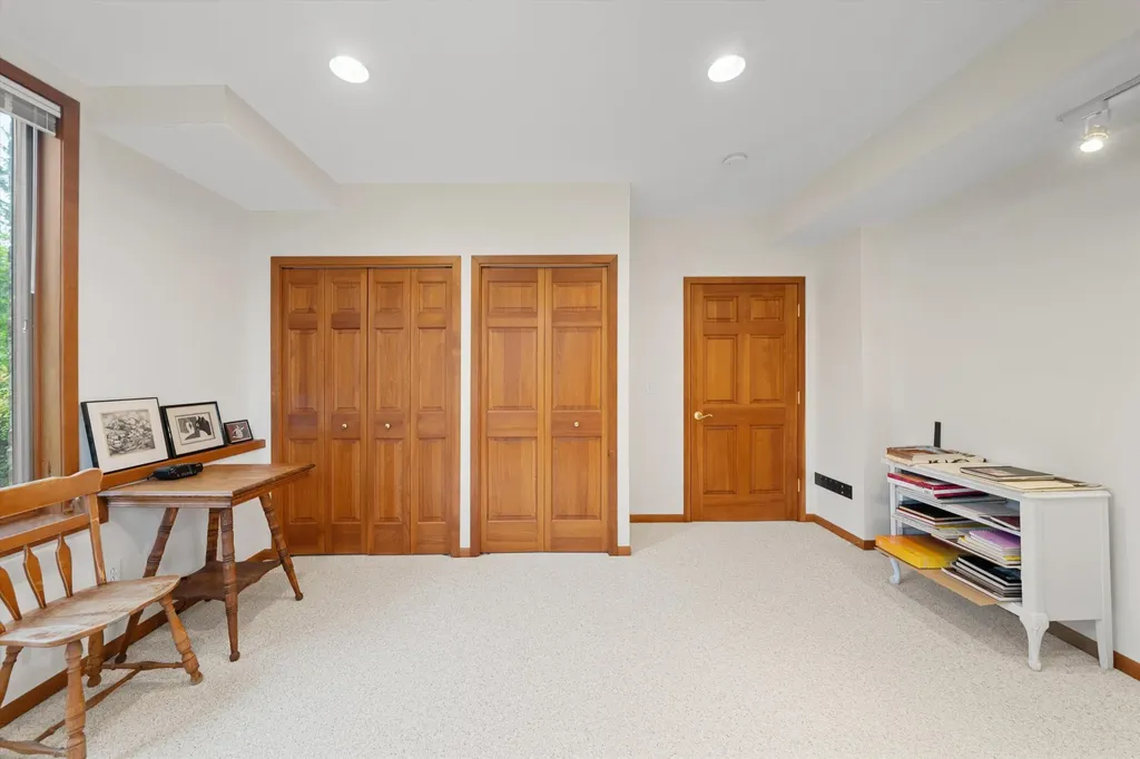 445 Huntington Drive Ann Arbor Charter Township MI 48104