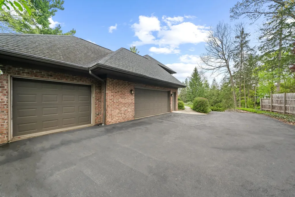 445 Huntington Drive Ann Arbor Charter Township MI 48104