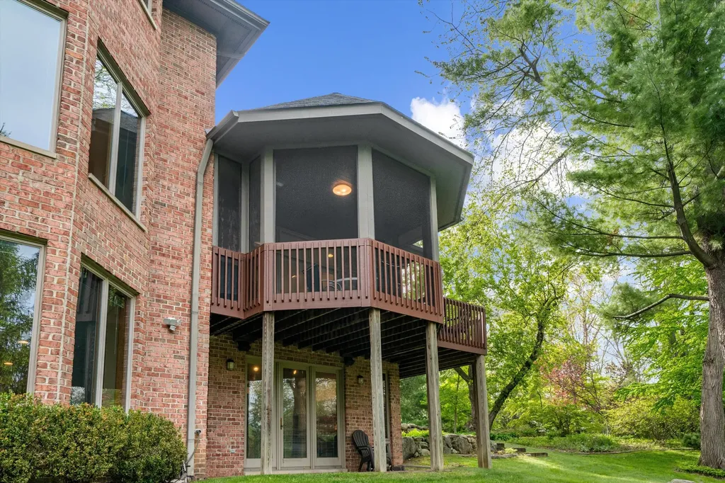 445 Huntington Drive Ann Arbor Charter Township MI 48104