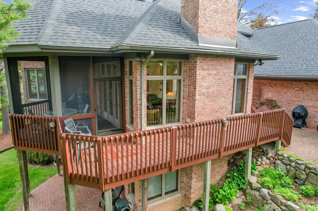 445 Huntington Drive Ann Arbor Charter Township MI 48104