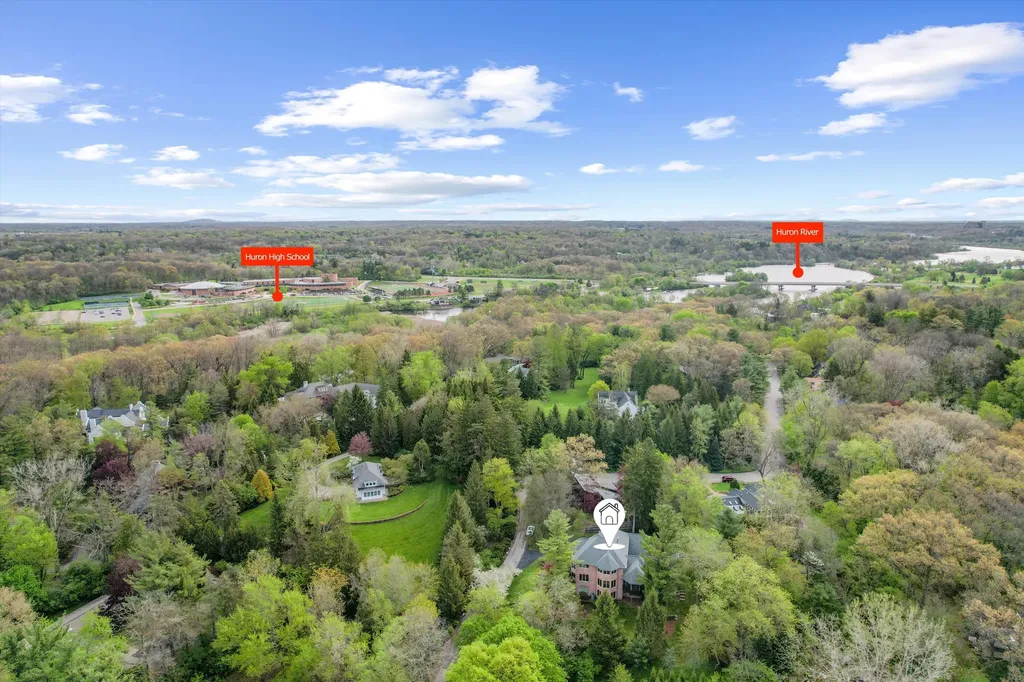 445 Huntington Drive Ann Arbor Charter Township MI 48104