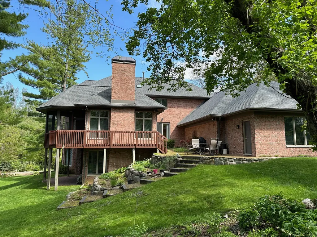 445 Huntington Drive Ann Arbor Charter Township MI 48104