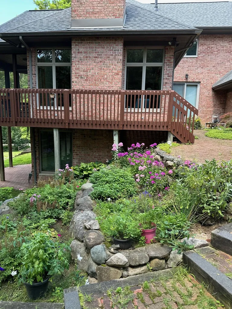 445 Huntington Drive Ann Arbor Charter Township MI 48104