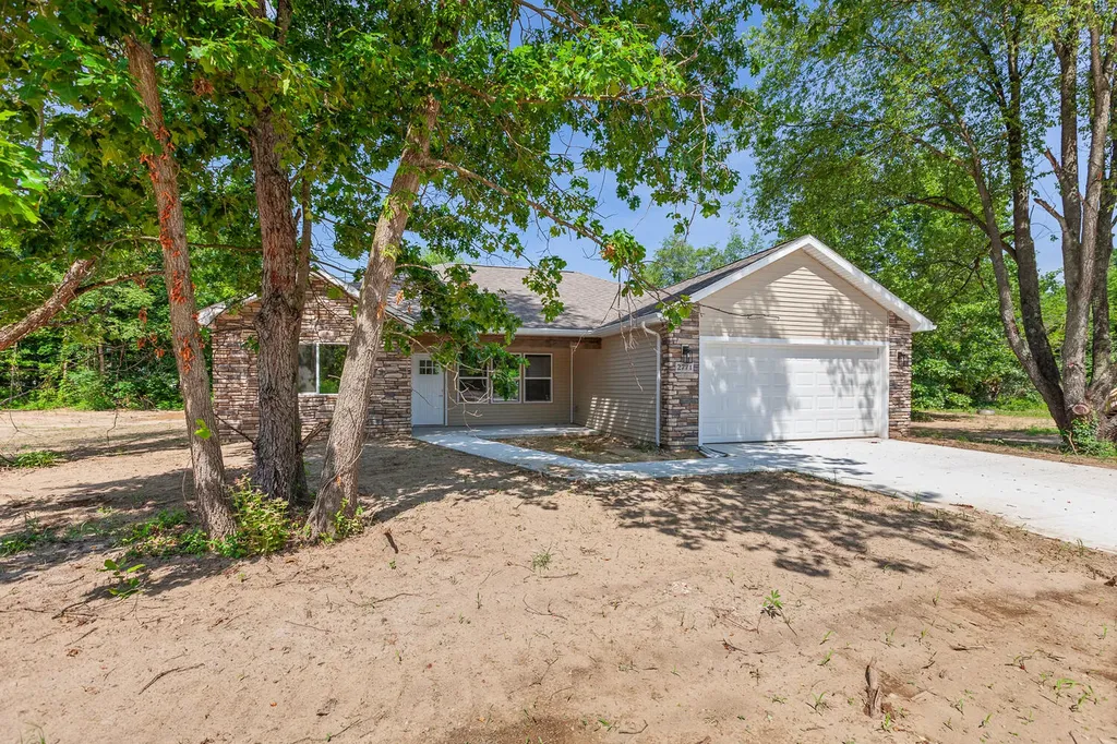 2771 Gady Pines Drive Raisin Township MI 49221