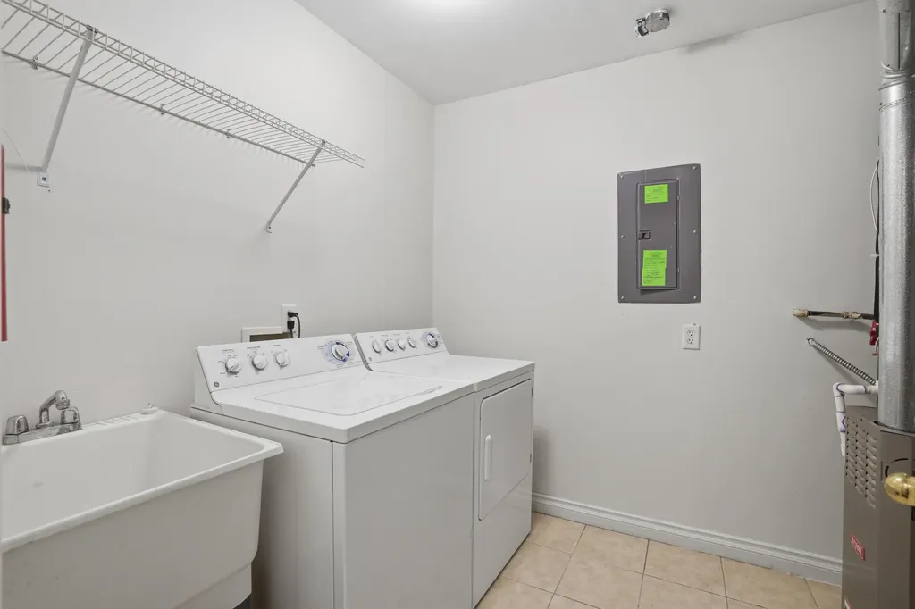5796 Hampshire Lane Pittsfield Charter Township MI 48197