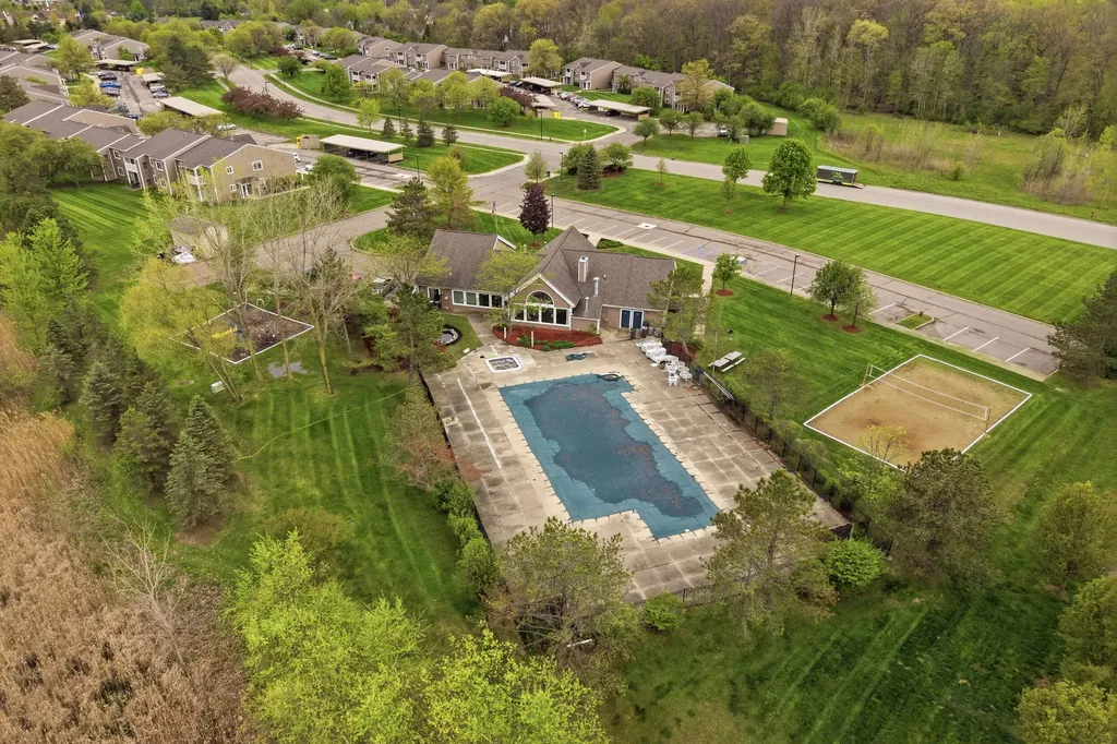 5796 Hampshire Lane Pittsfield Charter Township MI 48197