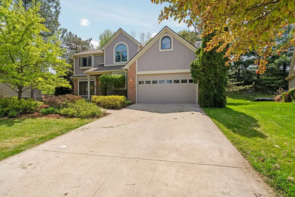 254 Hunters Trail Scio Township MI 48103