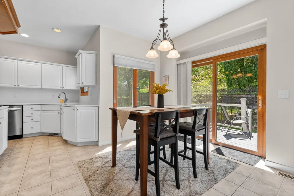 254 Hunters Trail Scio Township MI 48103
