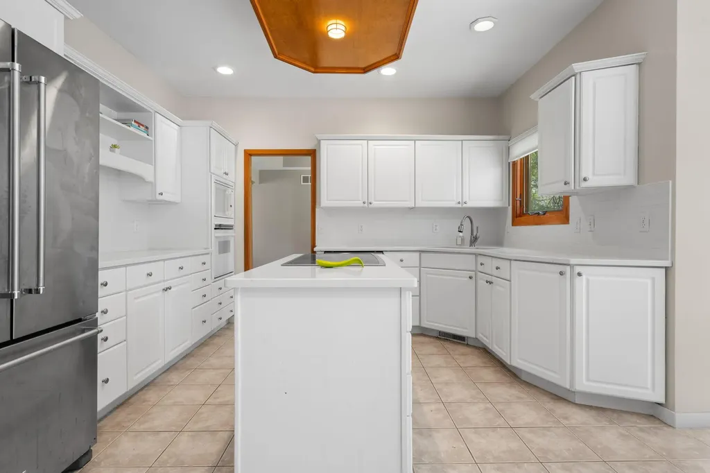 254 Hunters Trail Scio Township MI 48103