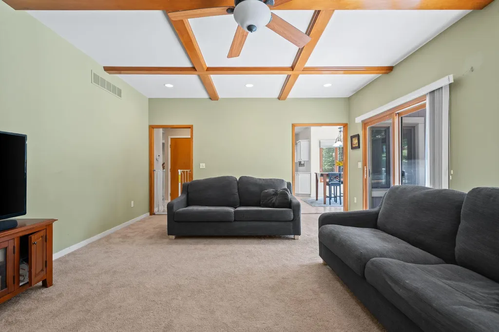 254 Hunters Trail Scio Township MI 48103