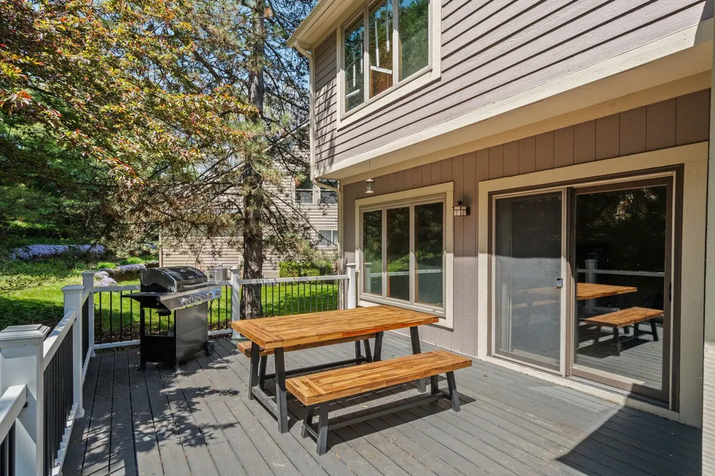 254 Hunters Trail Scio Township MI 48103